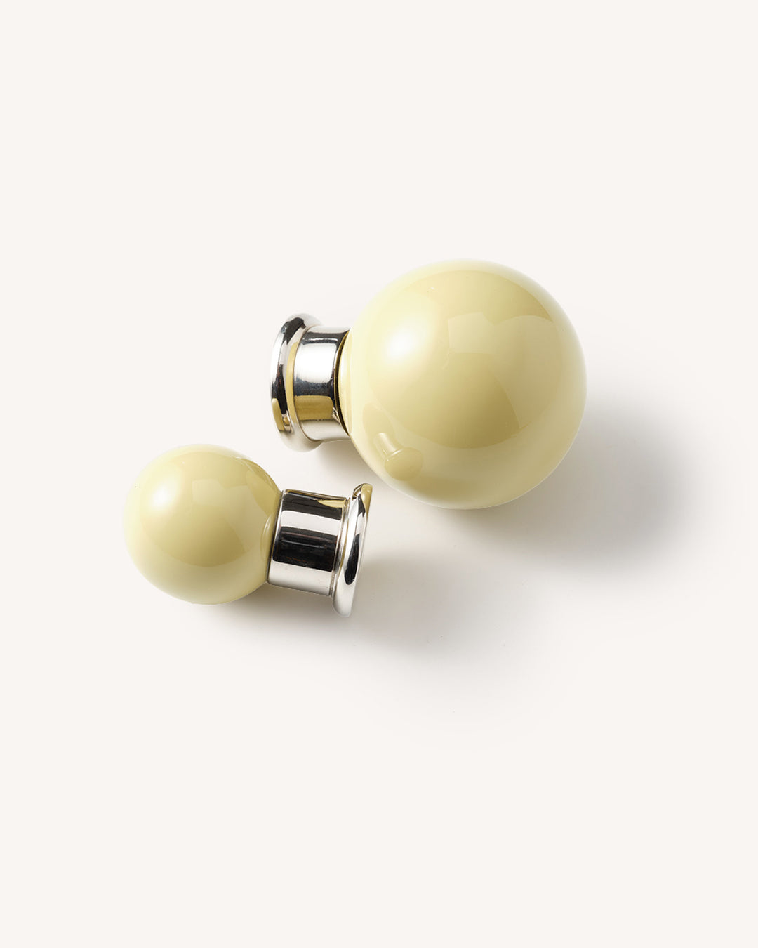 Coloured Knob, Sand, Nickel
