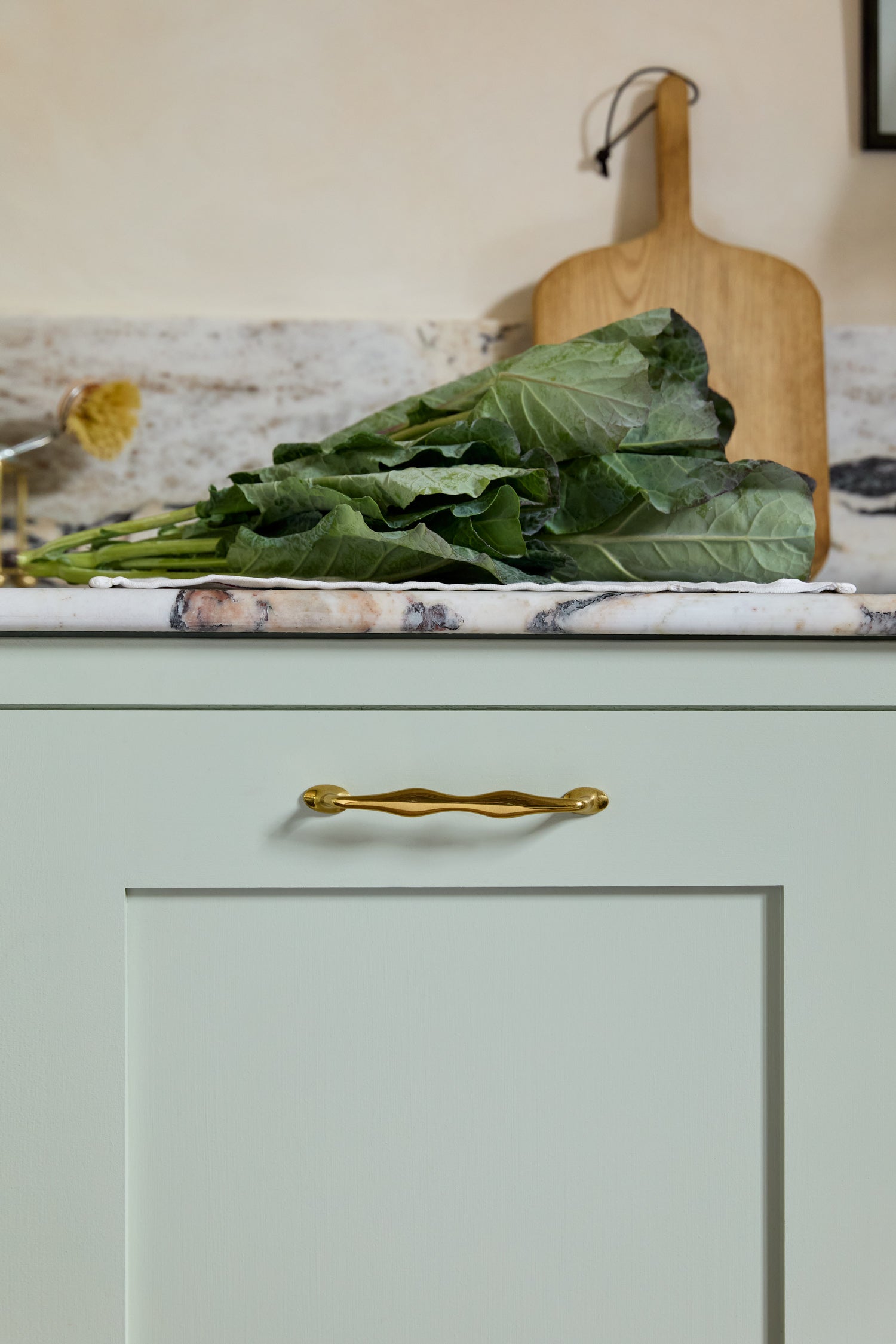 Wave Handle, Aged Brass