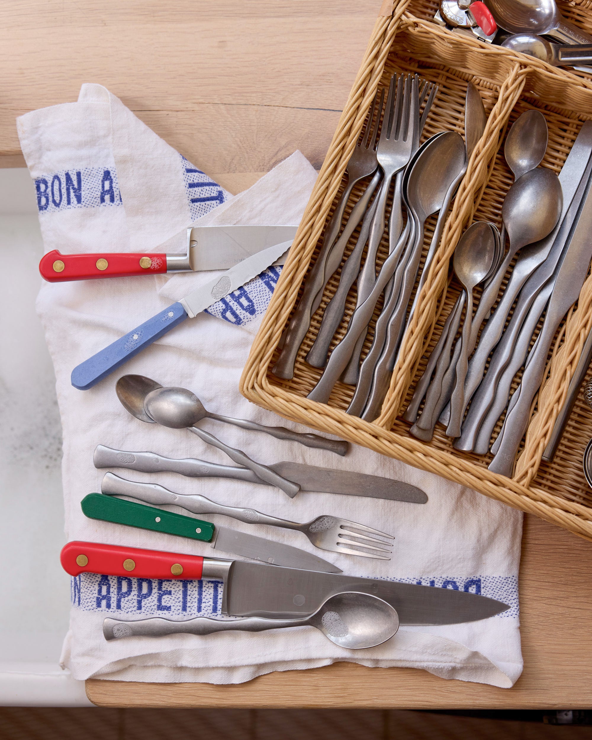 Wave Cutlery Set, 16 Piece