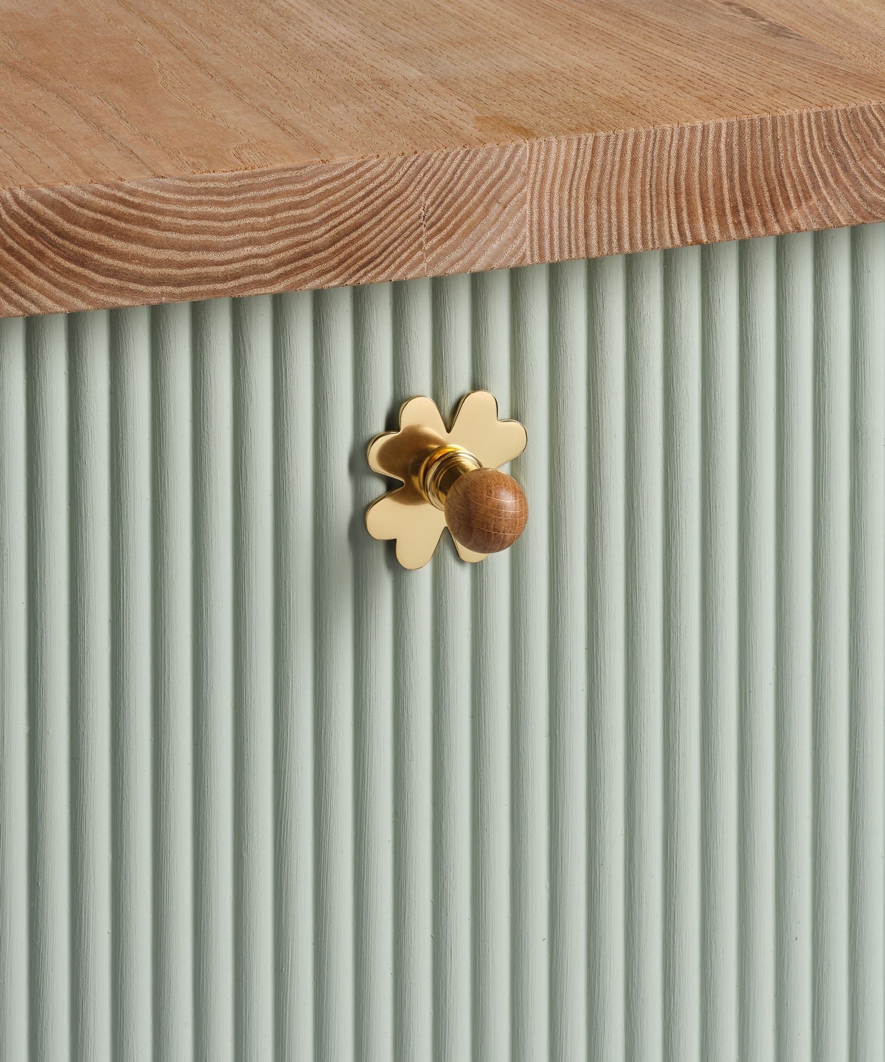 Natural Oak Knob, Brass