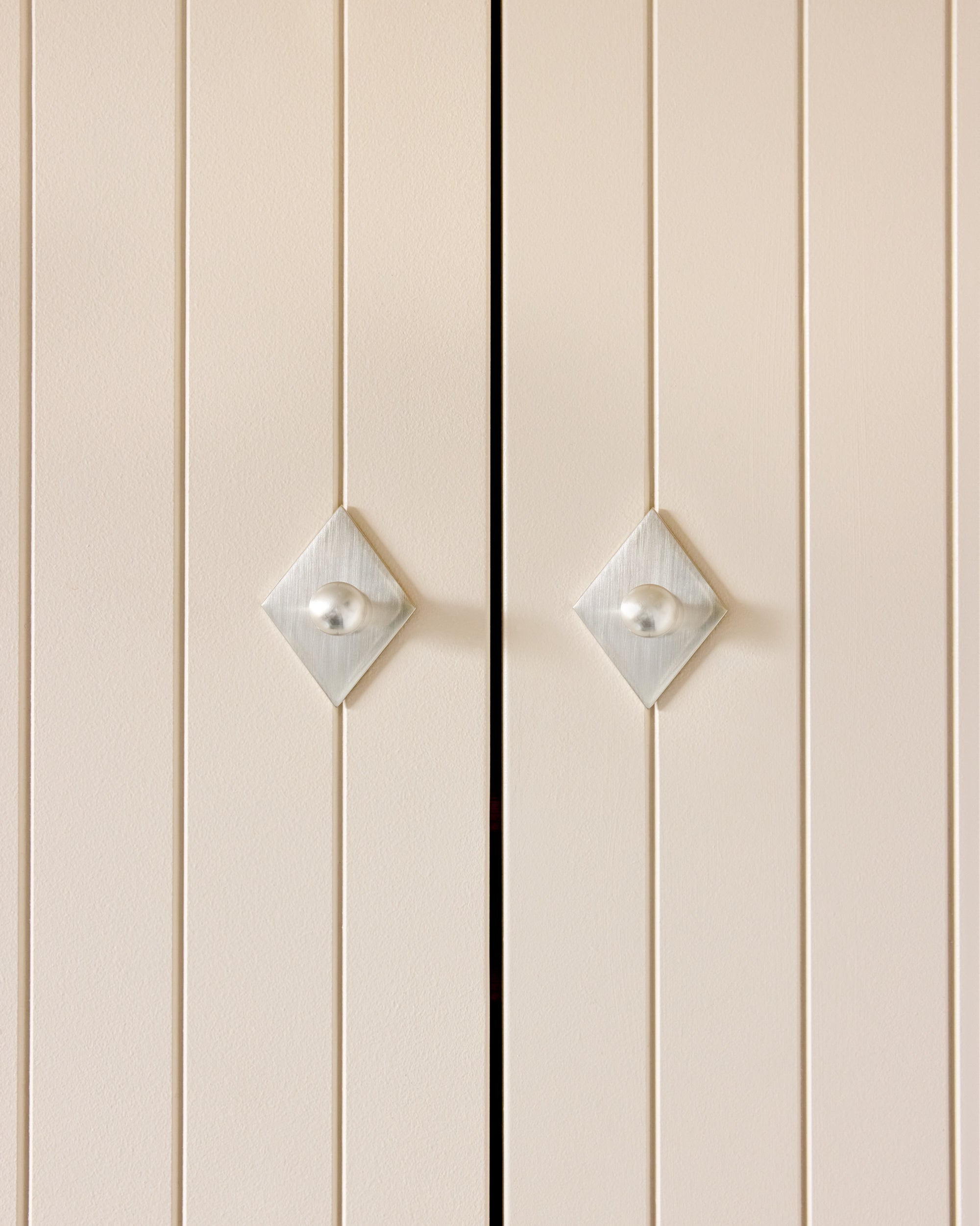 Diamond Backplate, Brushed Nickel