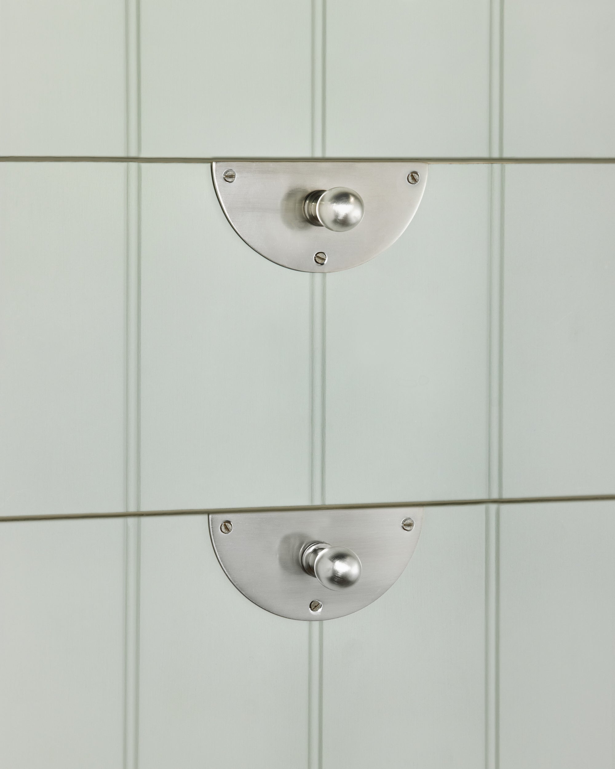 Pair of Circle Backplates, Brushed Nickel