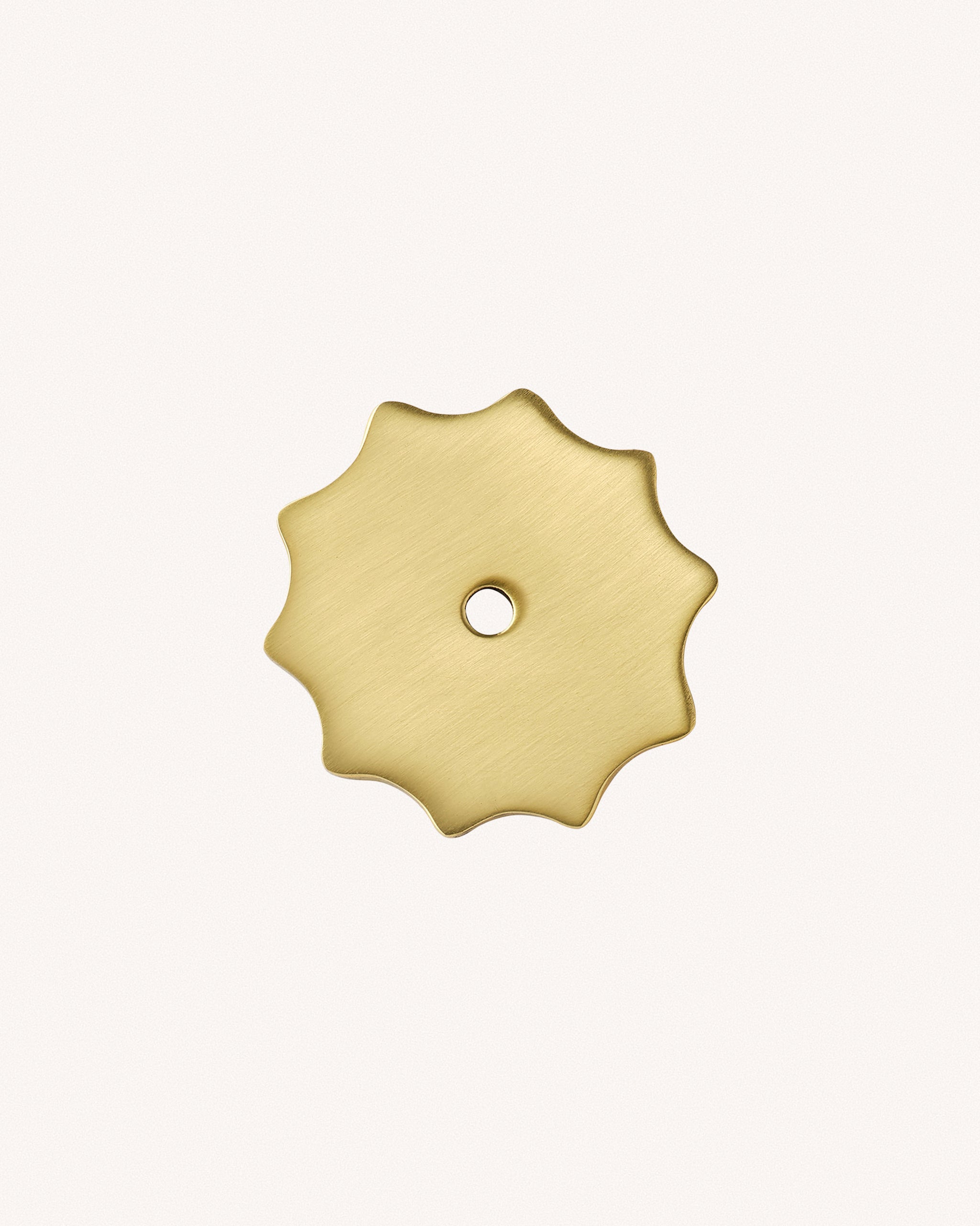 Small Wave Backplate, Aged Brass